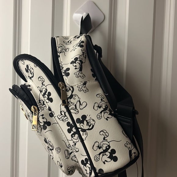 Disney backpack - Picture 2 of 2